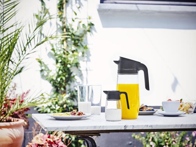 Tupperware Clear Pitcher 1.7L 